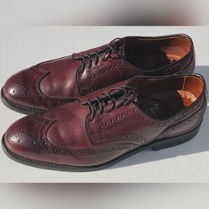 Allen Edmonds Lombard Wingtip Oxfords Burgandy Leather Size 8 1/2 Dress Shoe